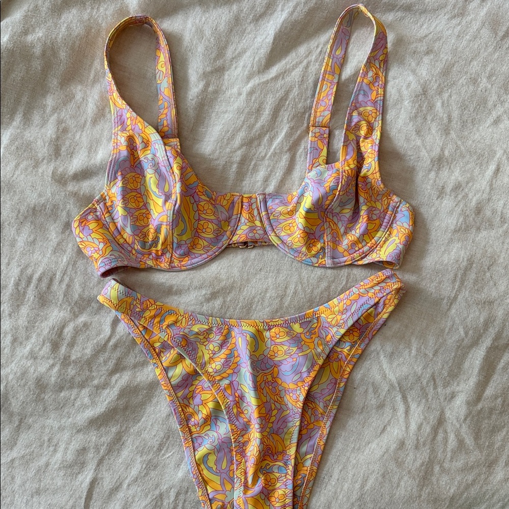 Kulani Kinis bikini set